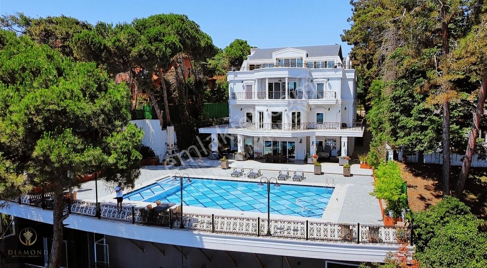 İstanbul'da 12+4 Satılık Yalı Malikanesi Denize Sıfır Müstaki Havuzlu - Görsel 4