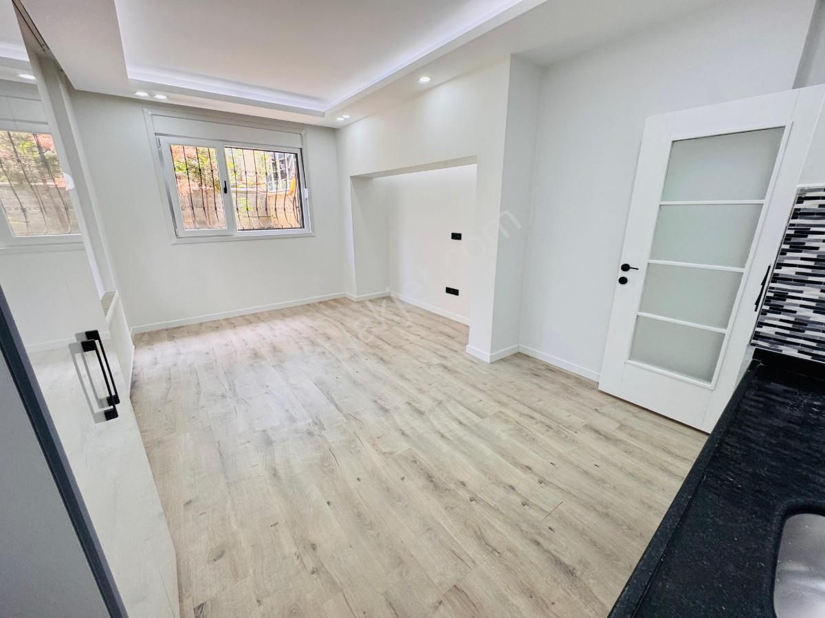 Kadir Has Caddesinde, Yeni Bina 1+1 Full Yapılı Lüks Daire!!
