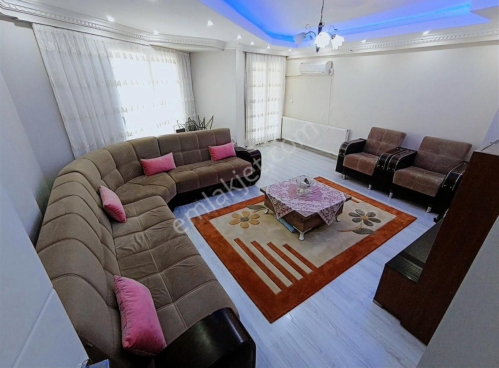 Buca Gaziosmanpaşa Caddesinde 3+1