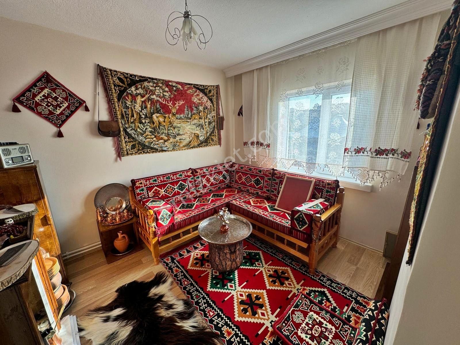 İddaa Ediyoruz Bu Fiyata Emsal Yok!! Ara Kat 100m²net 3+1 Daire