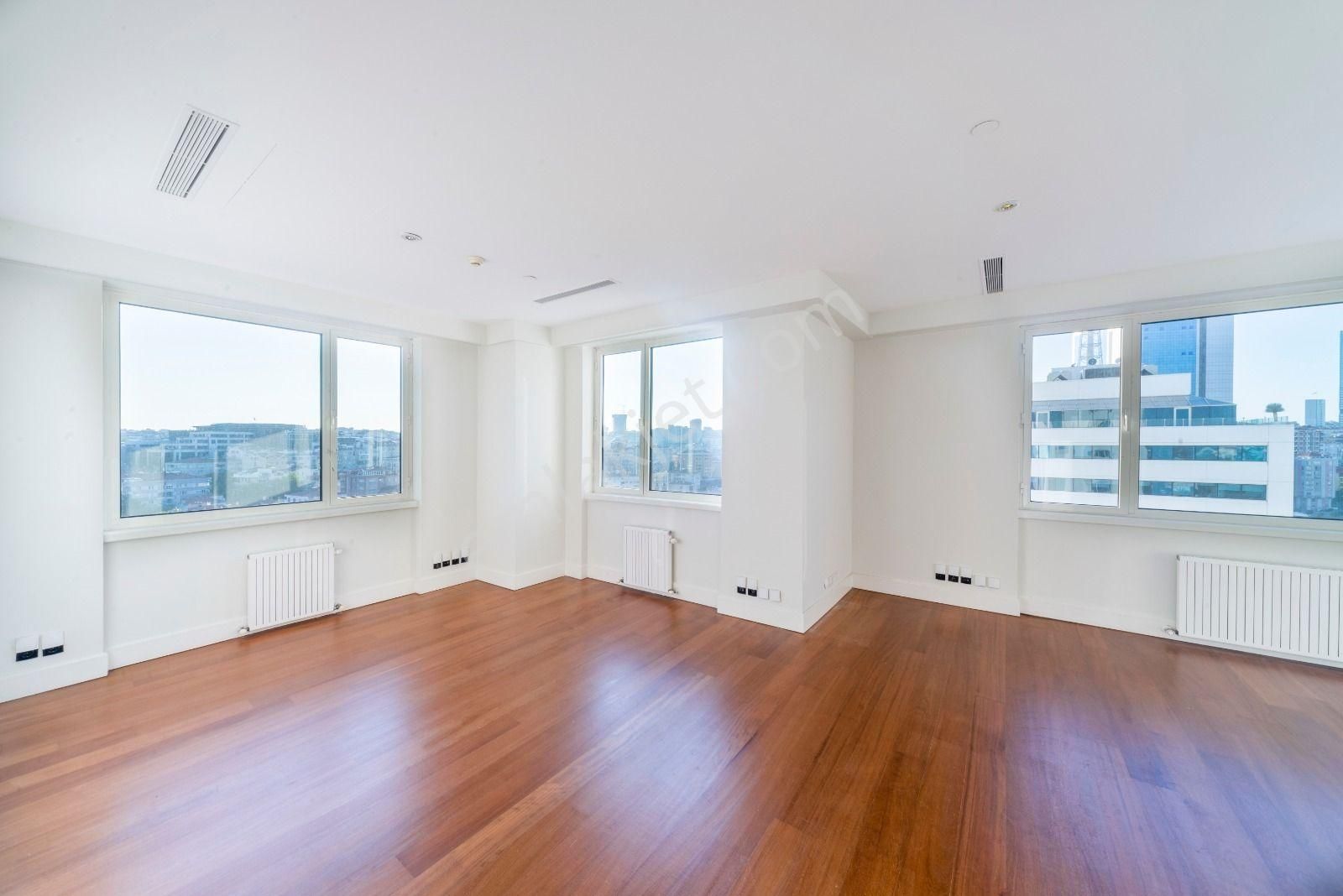 Selenium Twins Boğaz Manzaralı 4+1 Satılık Daire 330 M2 - Görsel 22