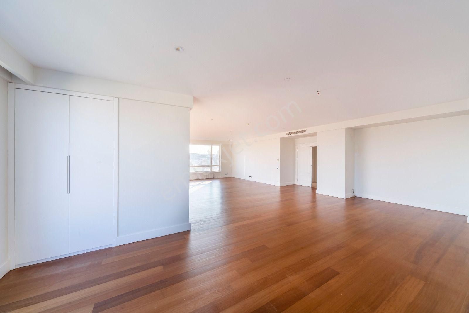 Selenium Twins Boğaz Manzaralı 4+1 Satılık Daire 330 M2 - Görsel 9