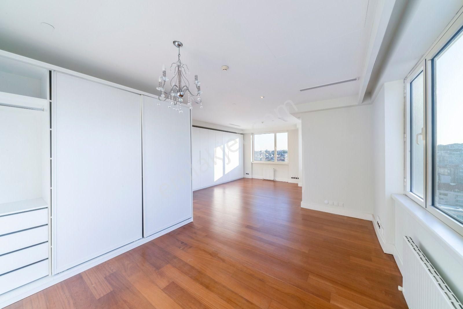 Selenium Twins Boğaz Manzaralı 4+1 Satılık Daire 330 M2 - Görsel 25