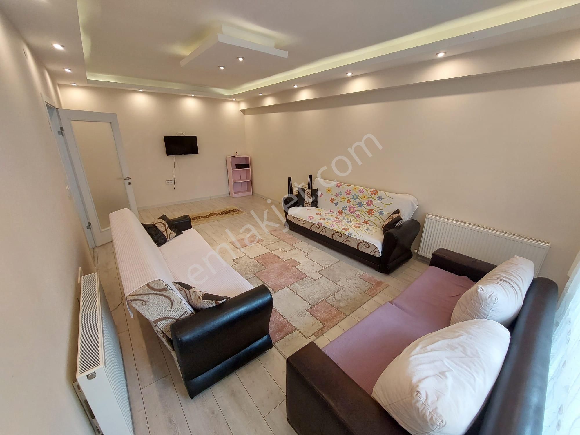 Sultan Makamında Eşyalı Mutfak Ayrı Çok Geniş 1+1 Kiralık