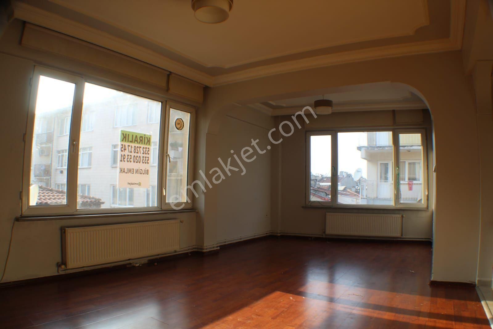 Bursa Setbaşı Sakaldöken Caddesi Çift Cephe 2+1 90 M2 Daire Kiralık