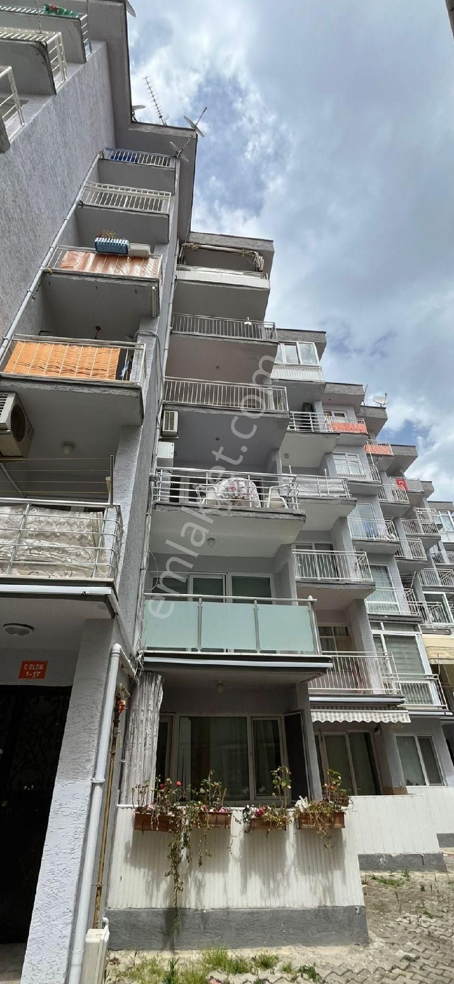 Gemlik K.kumla Feyza Emlak Tan Satılık Deniz Manzaralı Daire