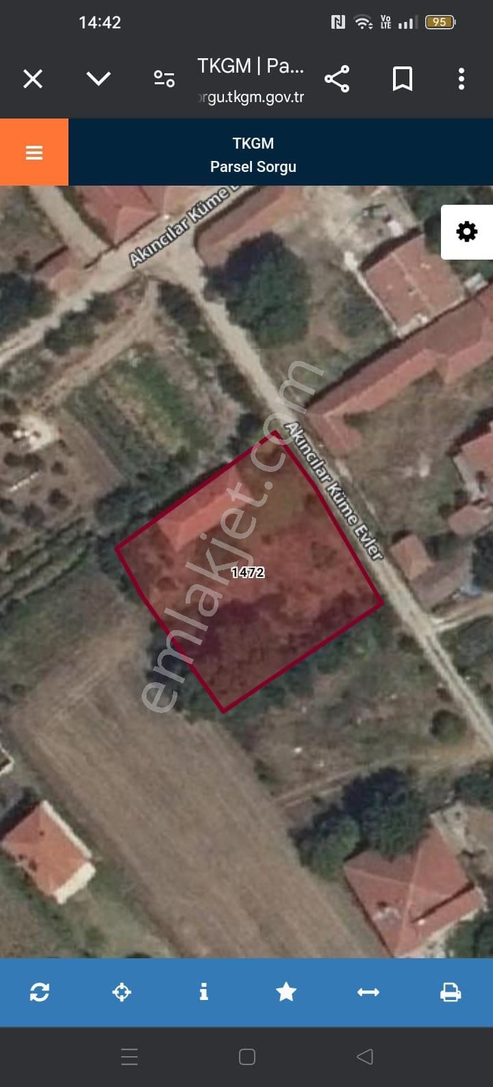 Daire Fiyatına Müstakil İçinde Ev Olan Arsa.