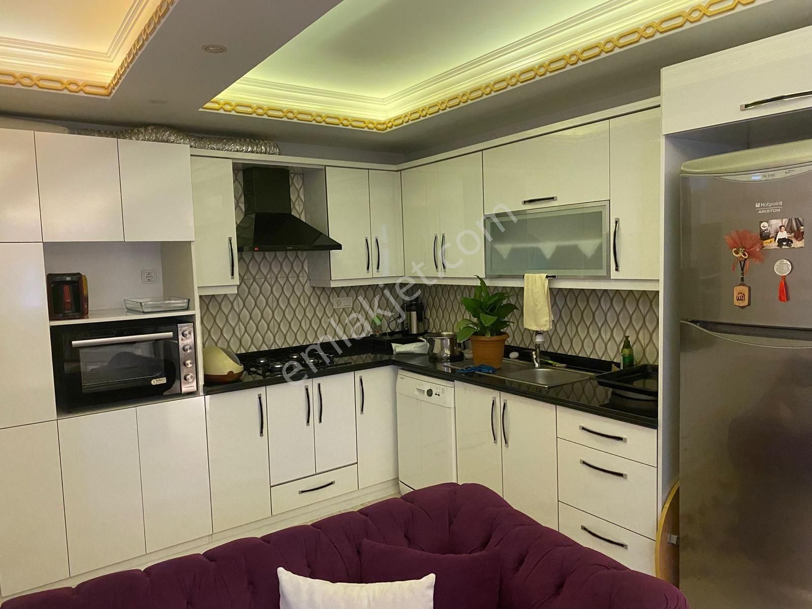 Furkan Emlak'tan Çatalarmut Mevkisinde 150m2 3 Katlı Komple Satılık Mustakil Ev