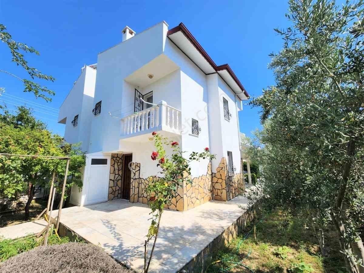 Seferihisar Akarca'da Denize 150m İster Sezonluk İster Yıllık Kiralık Villa