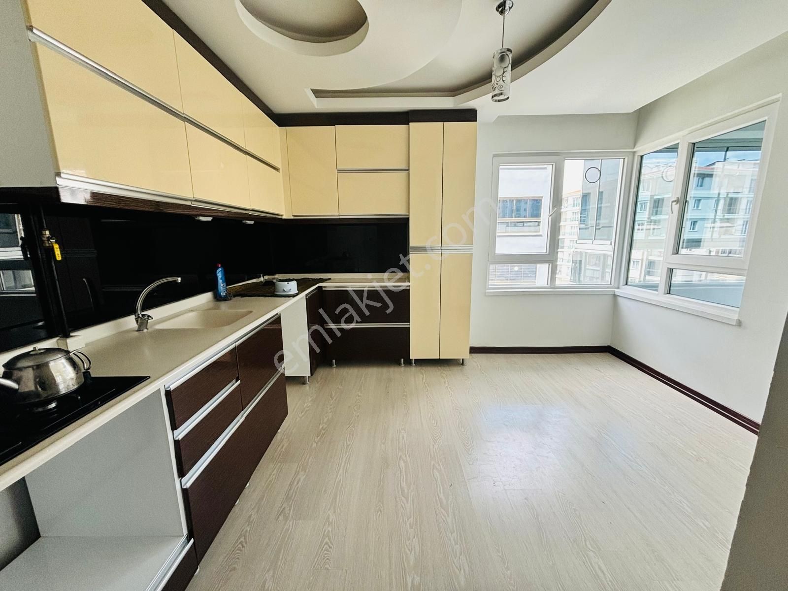 Durali Alıç Mah. Cadde Üzerinde Full+full Yapılı Site Dairesi