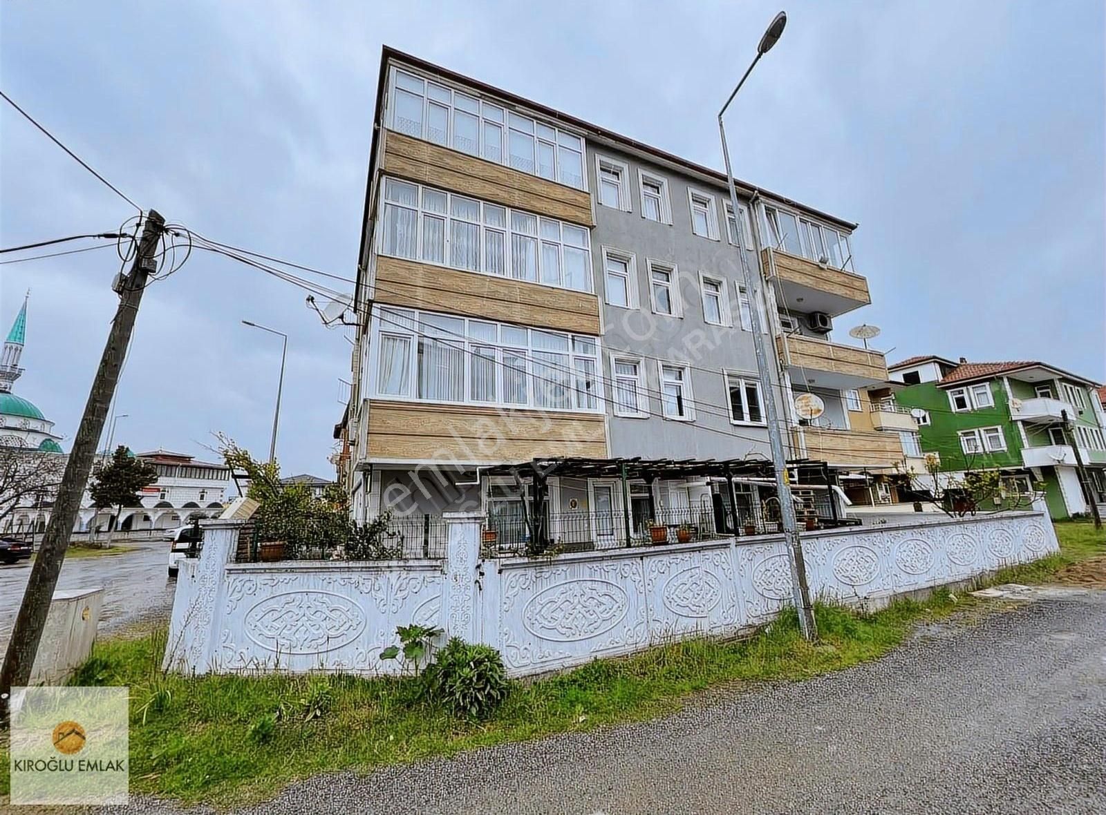 Yalı Mahallesinde ,2+1 Ayrı Mutfaklı Ferah Daire