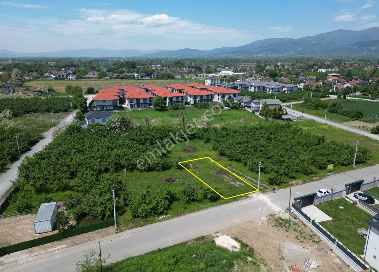 Arapçiftliği Mahallesi'nde 671 M2 Satılık Arsa