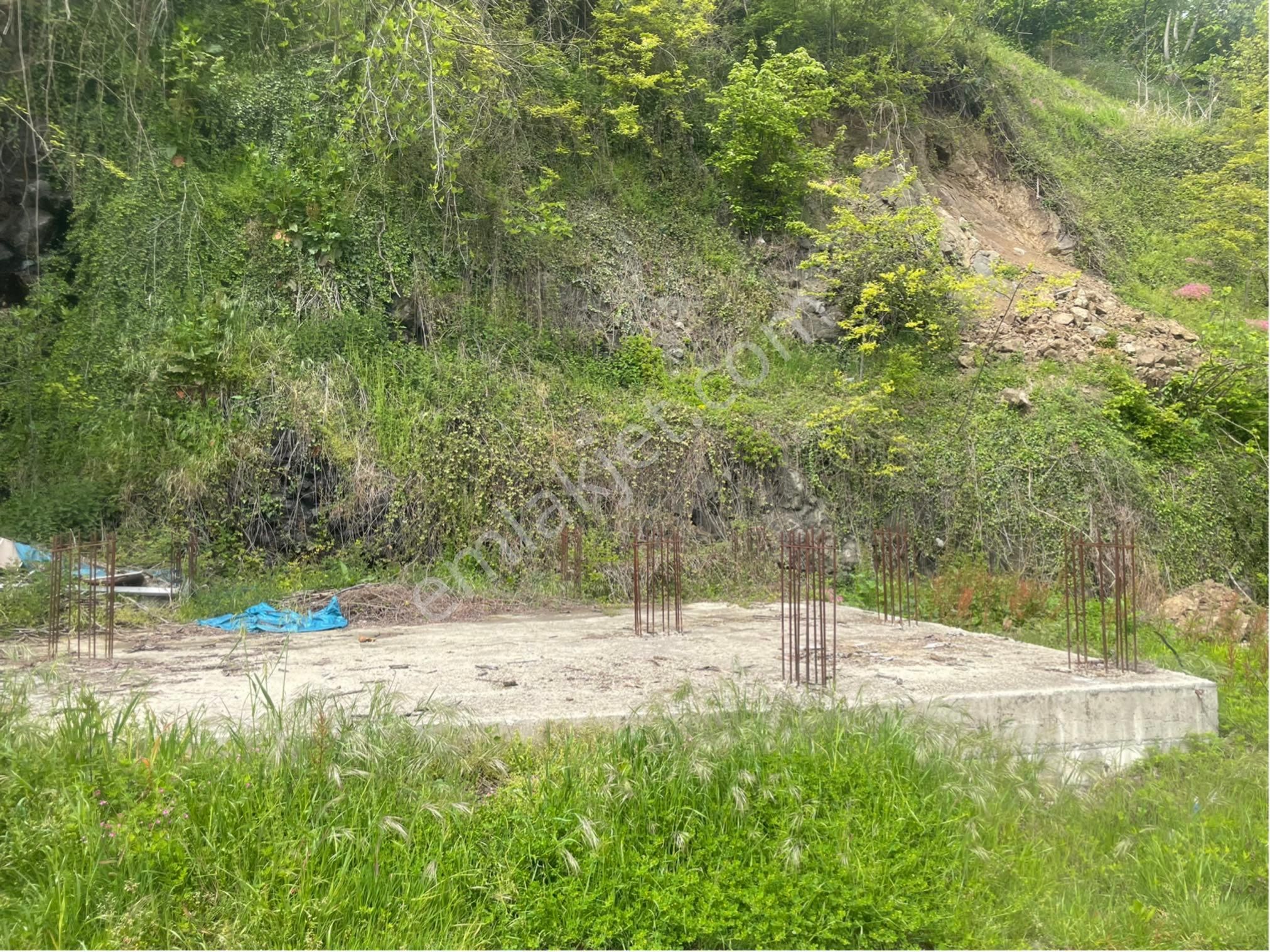 Sürmene Yemişli Mahallesi Deniz Ve Doğa Manzaralı Satılık Arsa