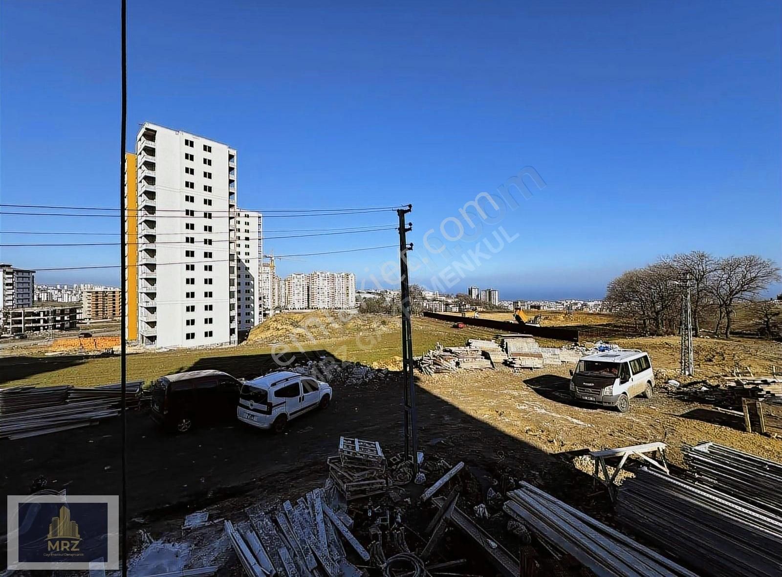 Deka Gayrimenkul'den Atakum Devlet Hastanesi Yanı Satılık 1+1