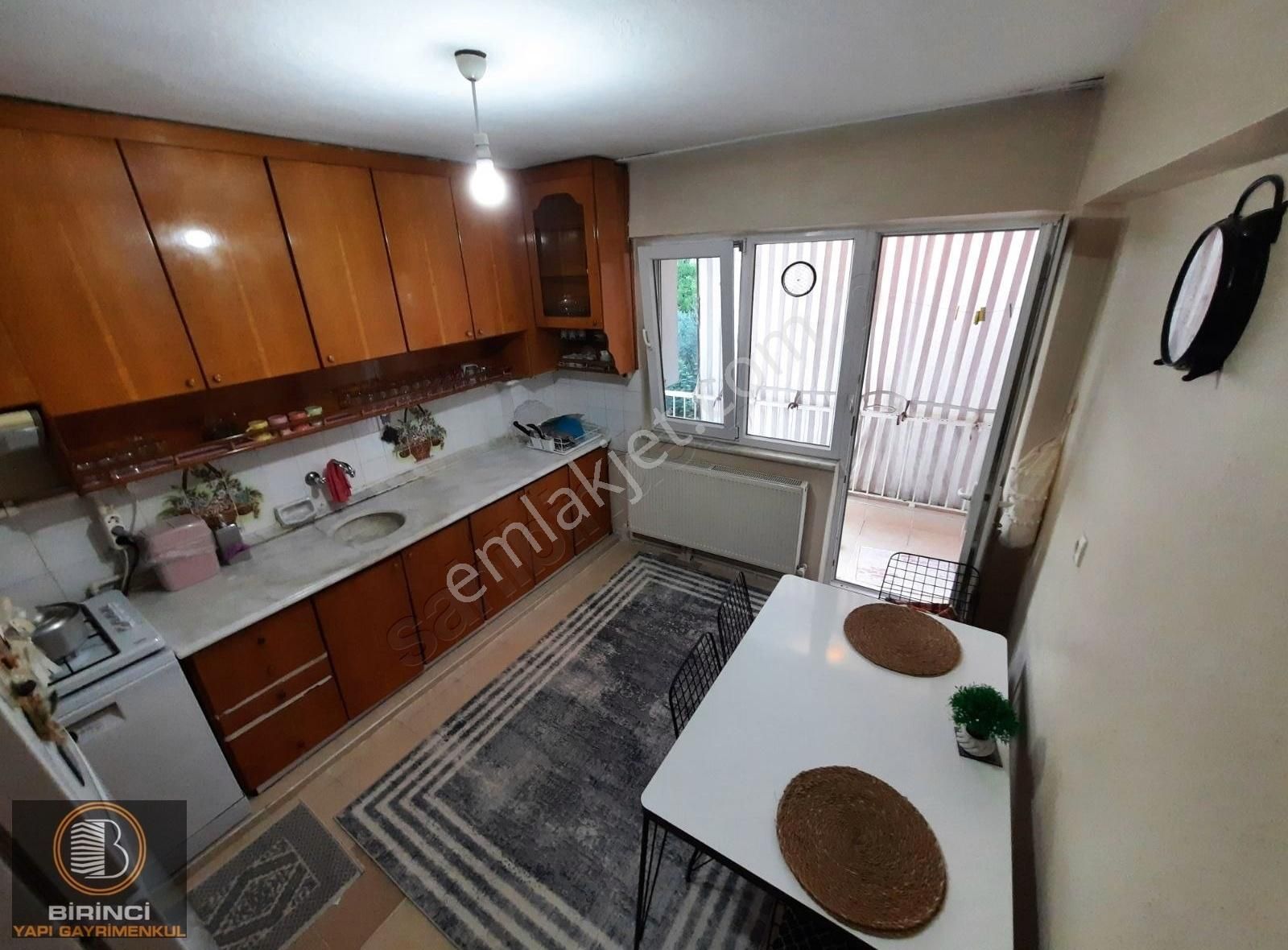 Deliktaşta Emniyete Çok Yakın 3+1 140 M² Arakat Çift Balkonlu