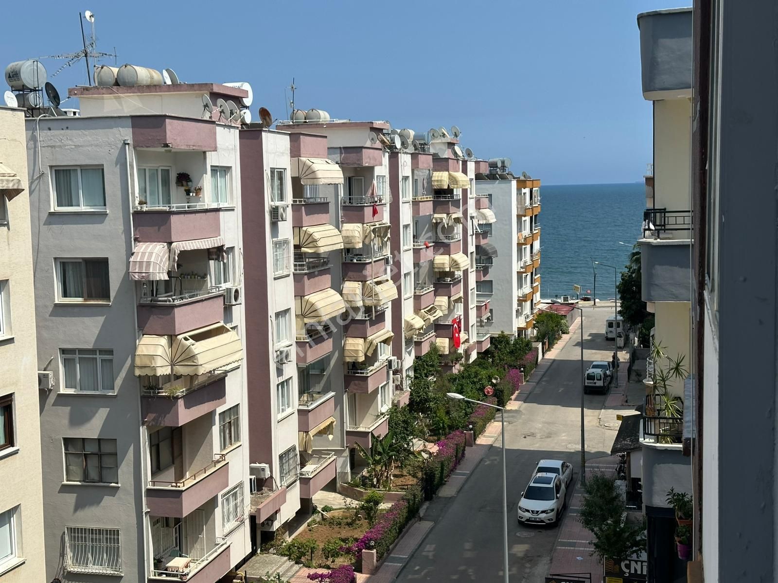 Mezitli / Viranşehir 'de 3+1 Denize 30mt 5.kat Yatırım Fırsatı