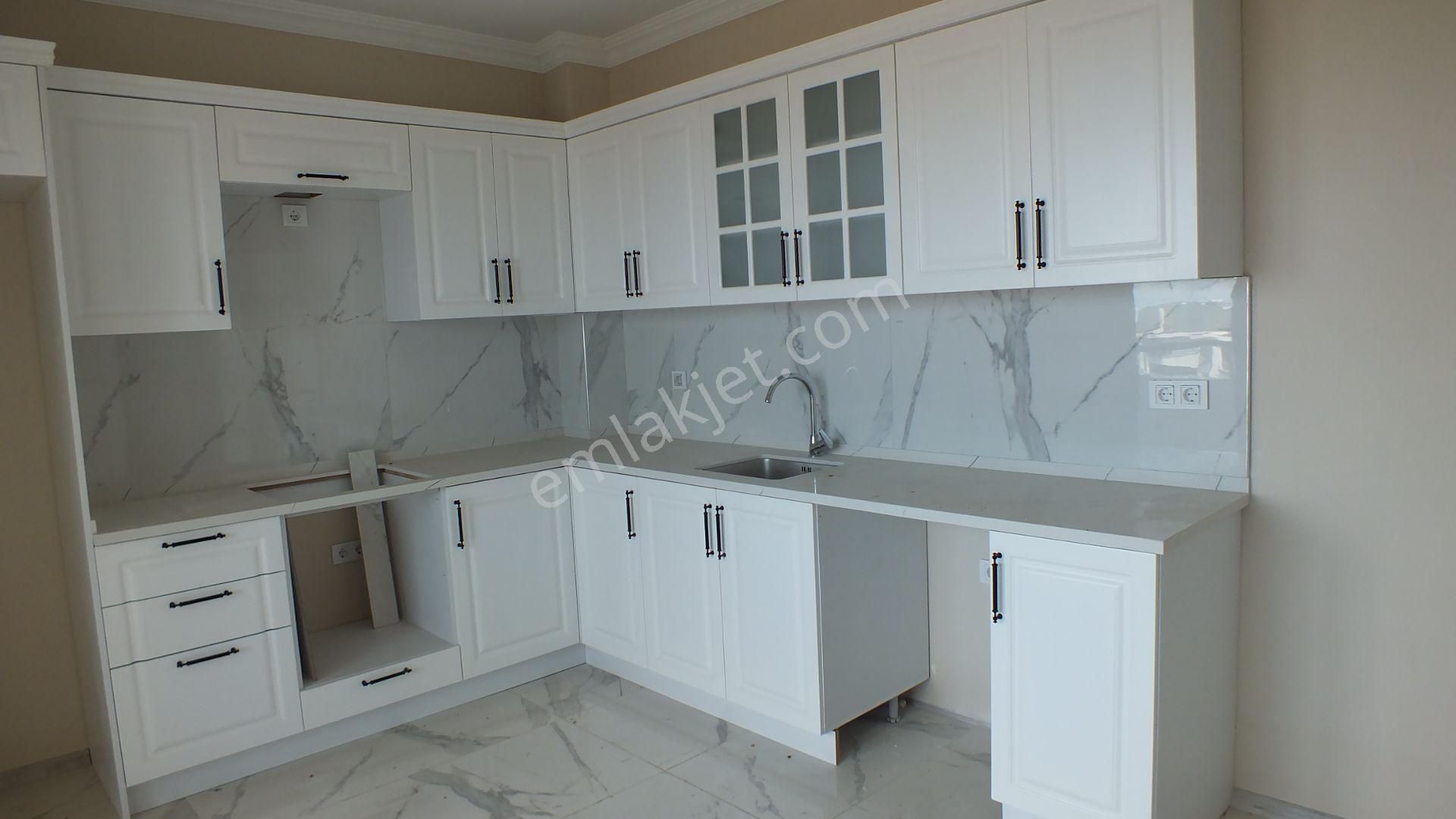 1 Nolu Bostancı Oturuma Hazır Satılık 3+1 162m2 Sıfır Daireler
