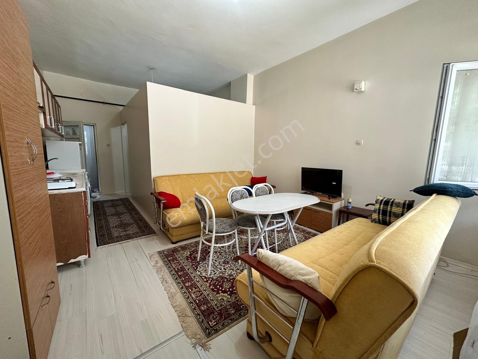 Yatırımlık Şehir Has. Karşısı 1+1 Eşyalı Satılık (dükkan Tapulu)
