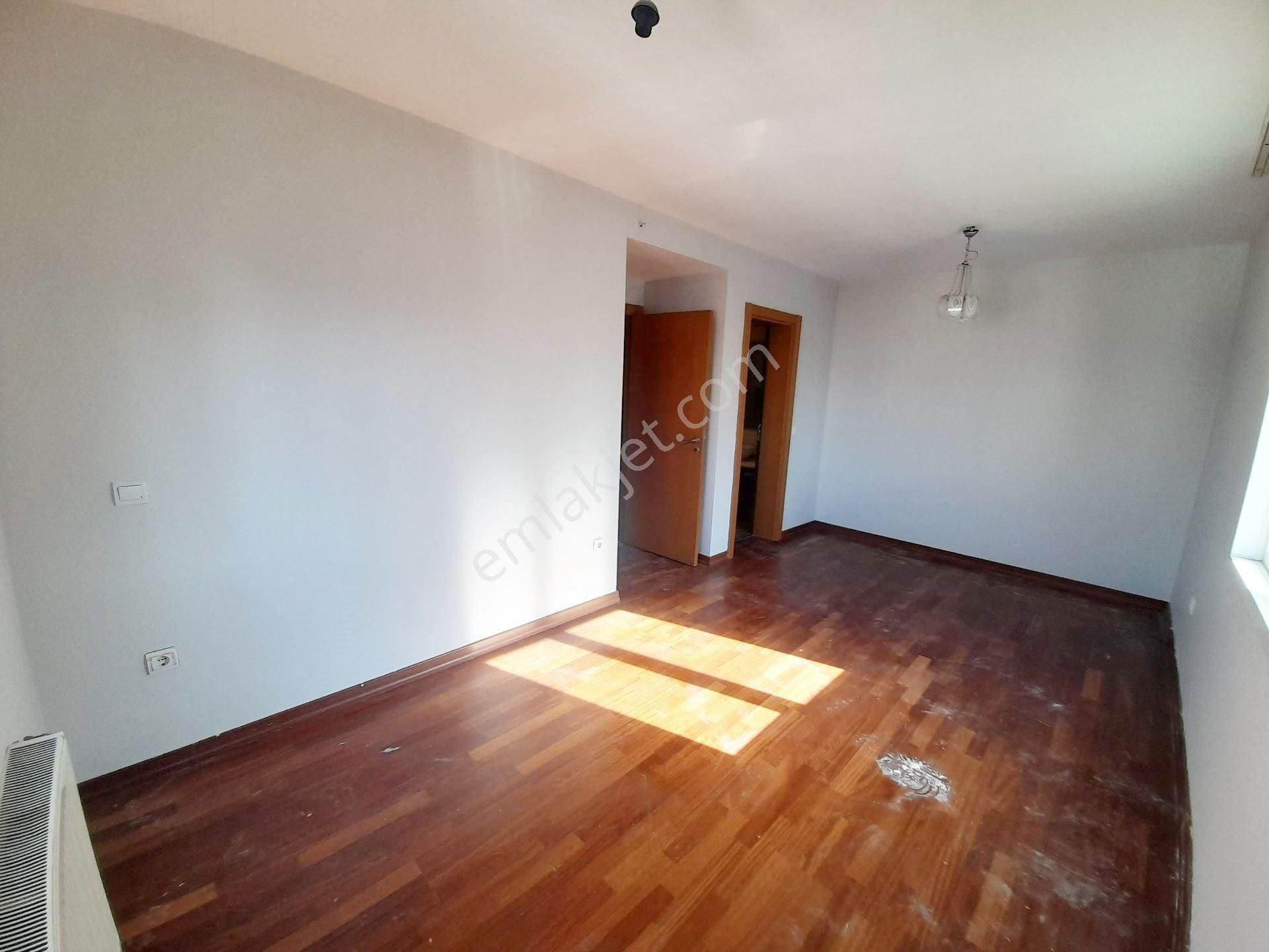 Solarkent Sitesinde Ara Kat Ebeveyn Banyolu 3+1 Satılık Daire - Görsel 25