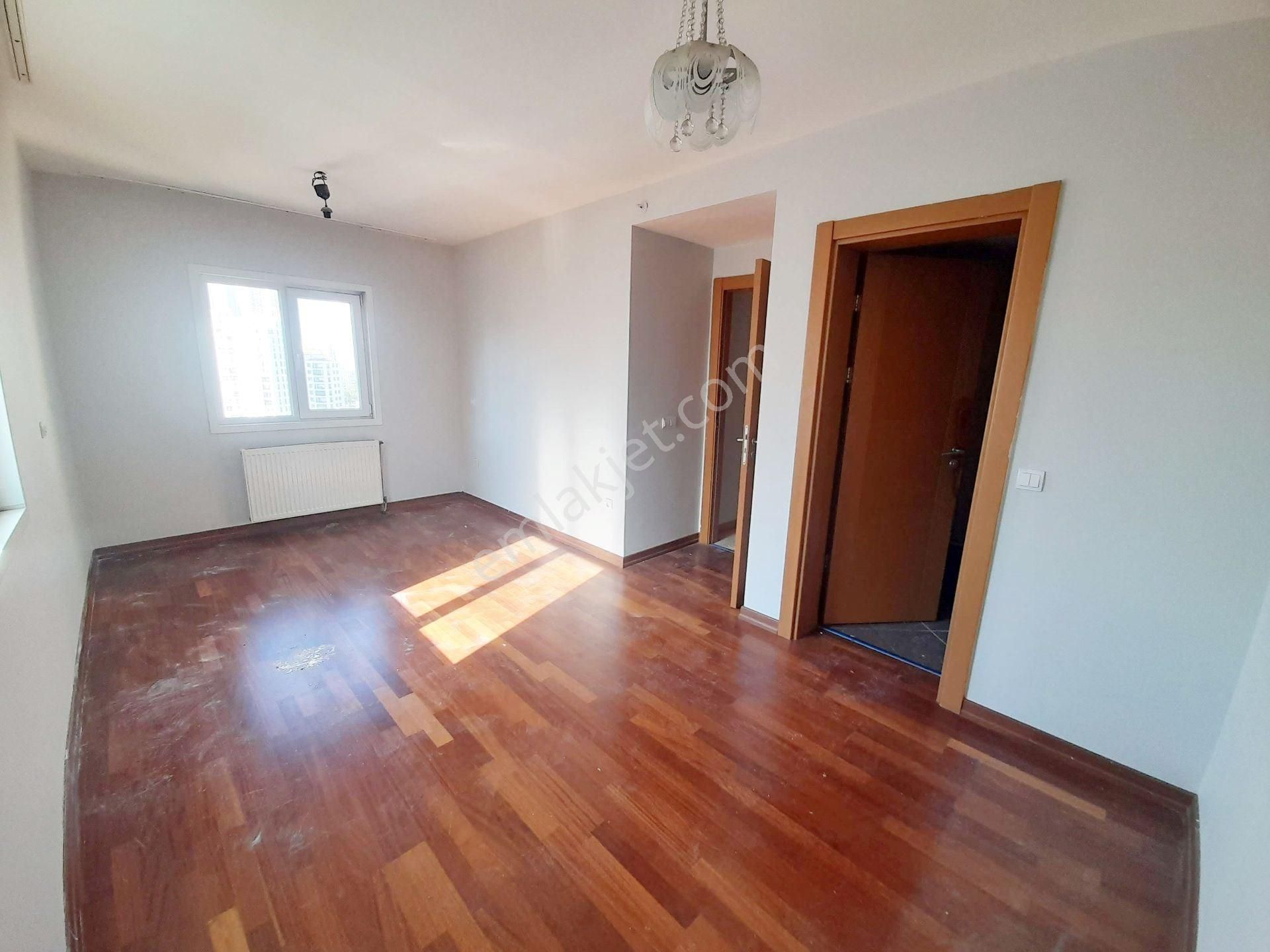 Solarkent Sitesinde Ara Kat Ebeveyn Banyolu 3+1 Satılık Daire - Görsel 24