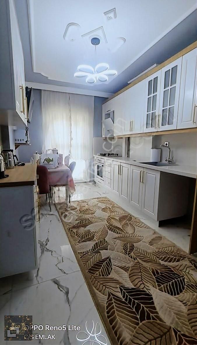 C/s Emlaktan Yıldırım Mahallesi Cumhuriyet Caddesinde Daire