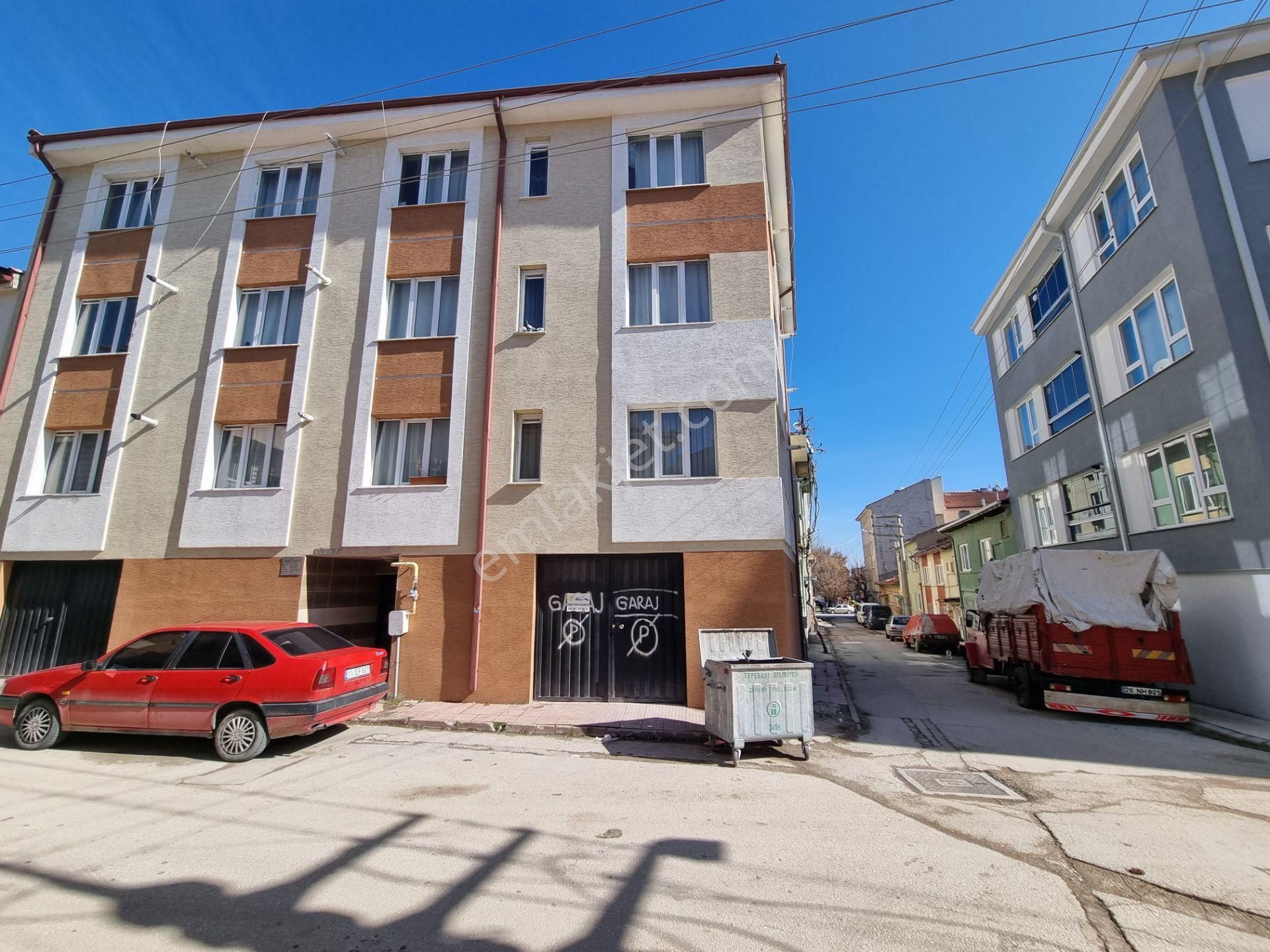 Buket Emlaktan Şirintepe Mah. Aü Yakını Satılık 1+1 Daire
