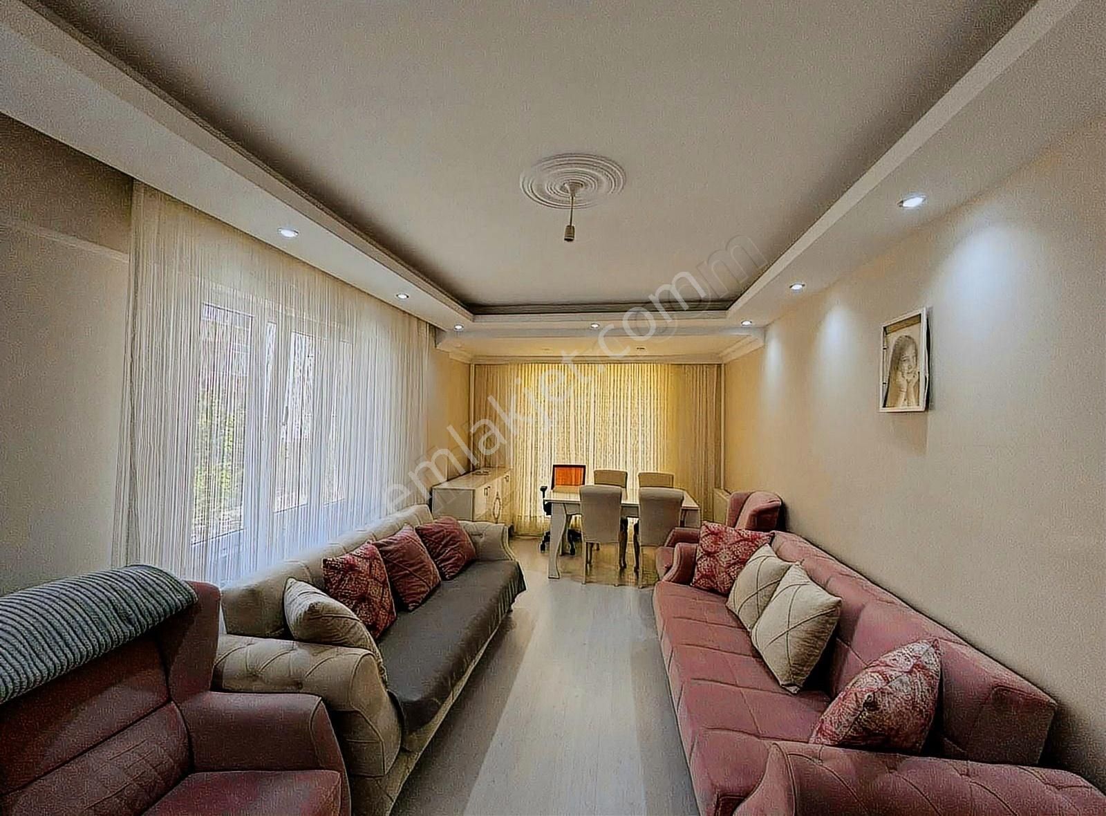Çobançeşmede Güzel Konumda 2+1 Ferah İskanlı Daire