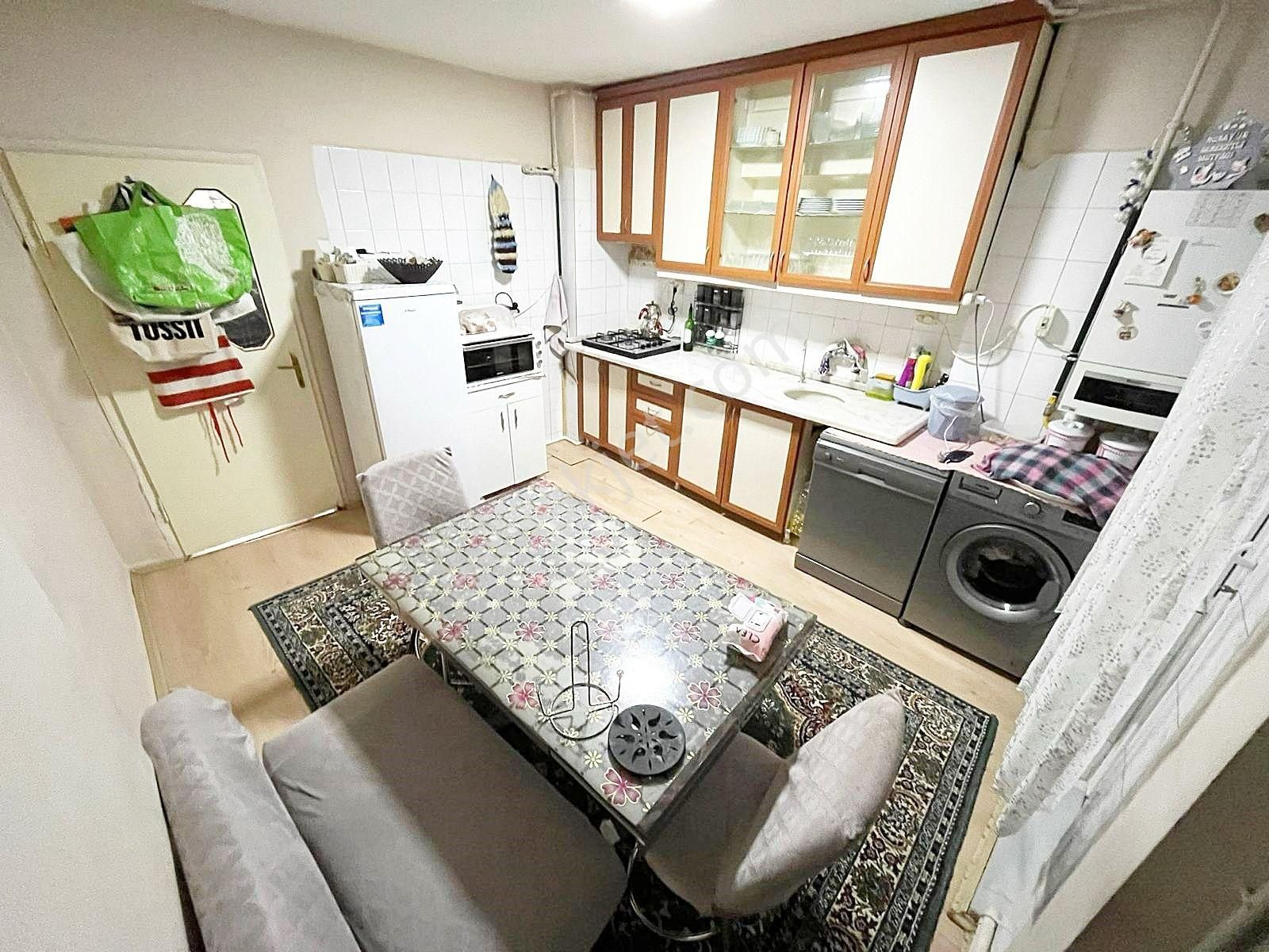 İncirli'de 3+1 Yapılı Bağımsız 125m2 Çift Balkon !!