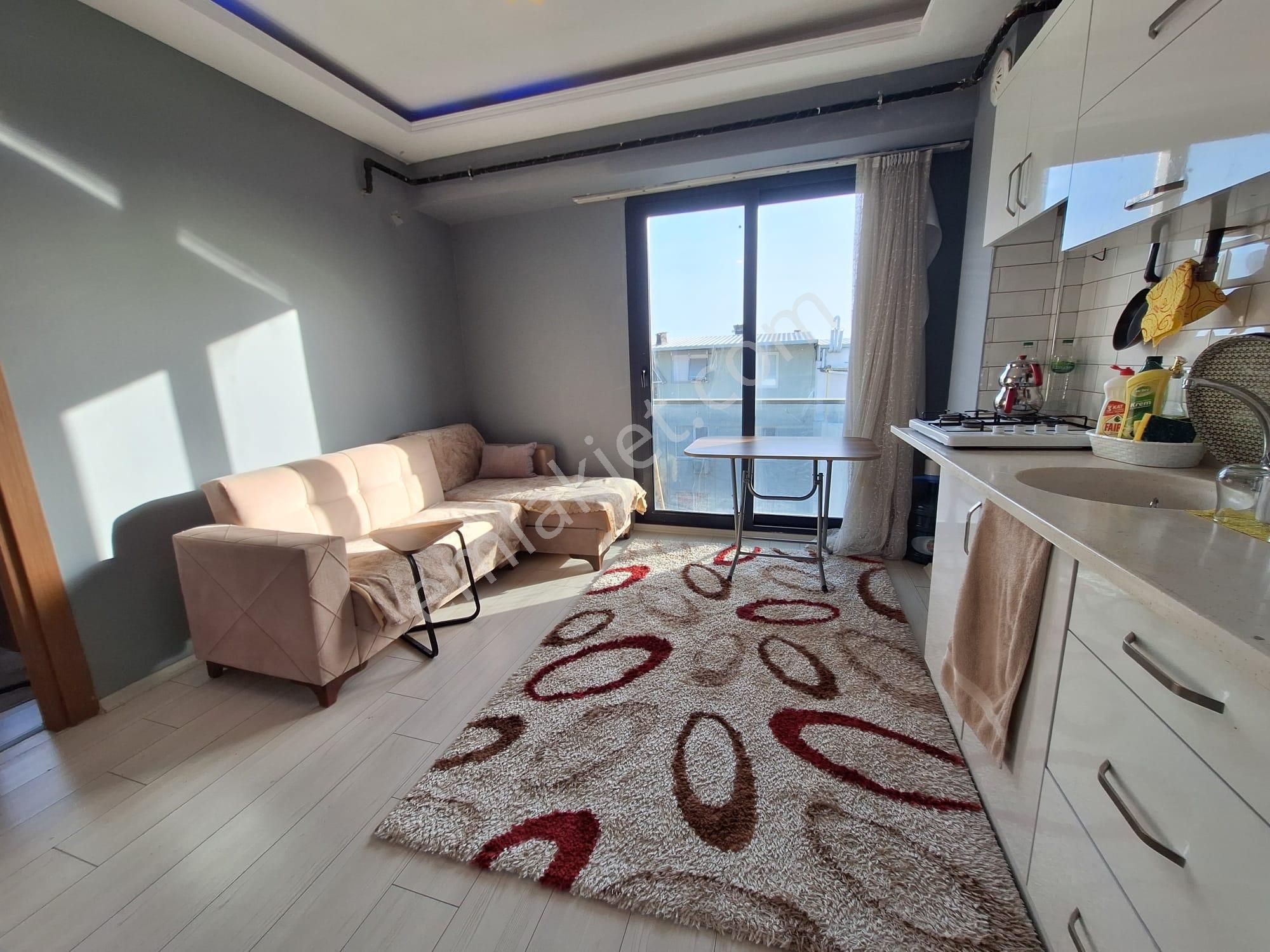 İzmır Buca Adatepe Mh.(iibf Yakını) 1+1 Eşyalı Satılık Daıre