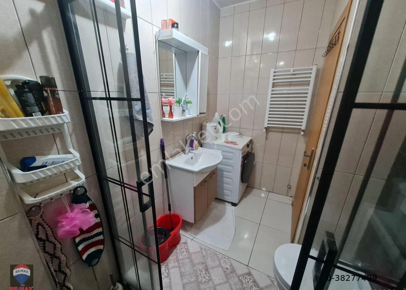 Metroya 200mt! Yeni Binada & Hemen Taşınmaya Uygun Boş Daire % - Görsel 11