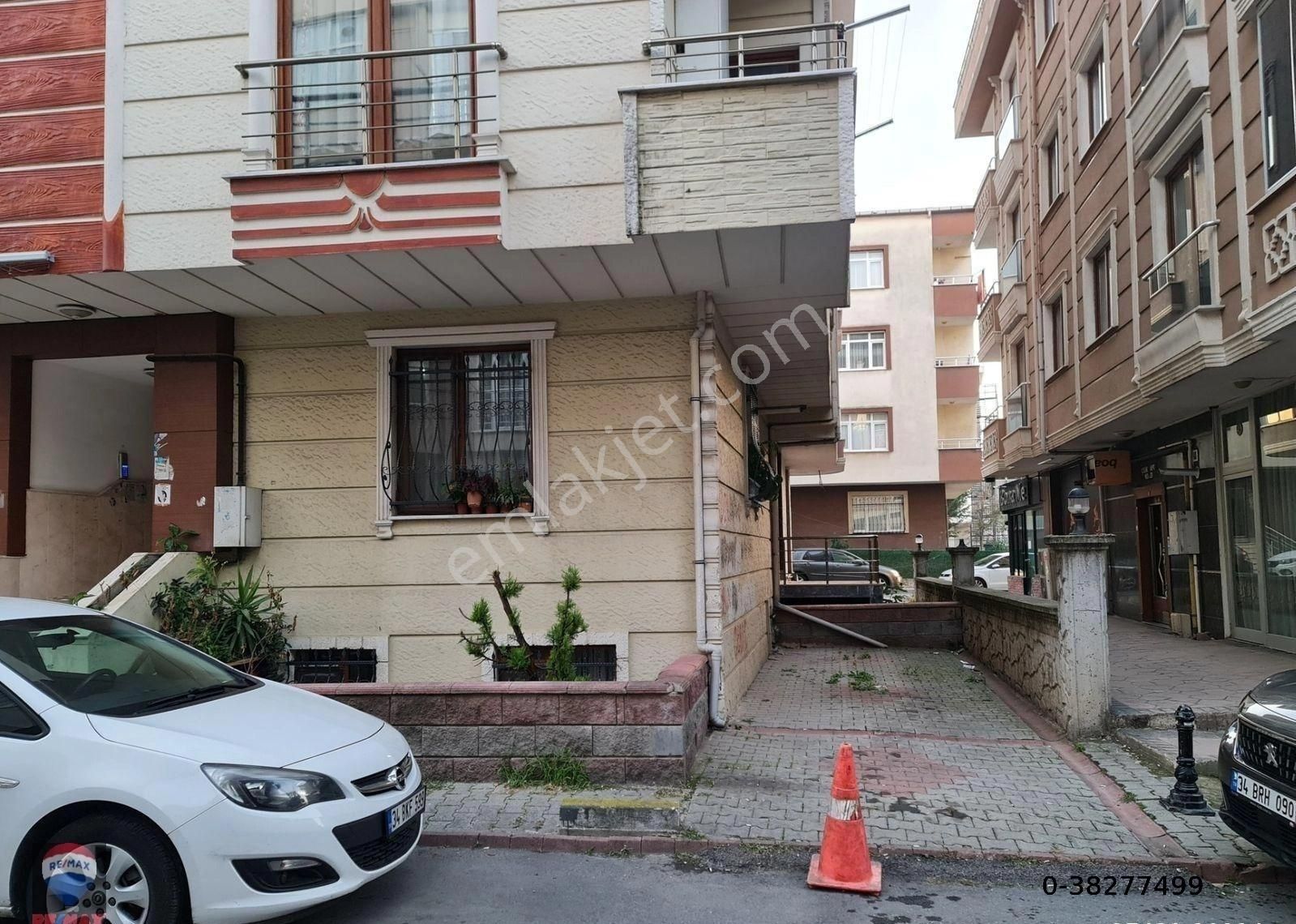 Metroya 200mt! Yeni Binada & Hemen Taşınmaya Uygun Boş Daire % - Görsel 19