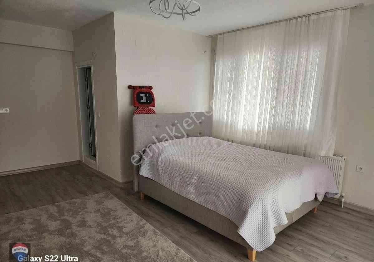 Bornova Yakaköy 1131 M2 İçinde 300 M2 4+1 Doğa Manzaralı Villa - Görsel 27