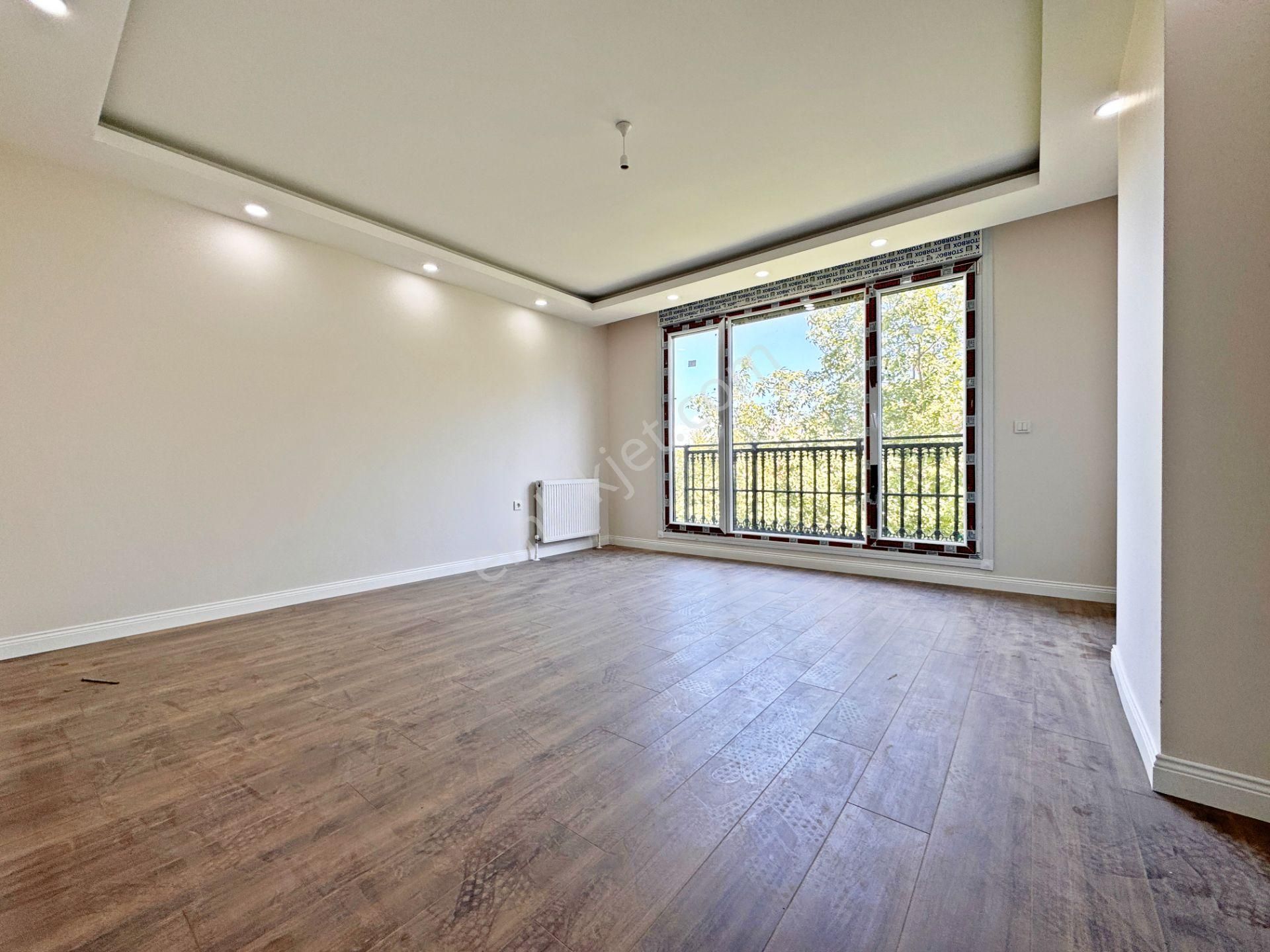 Home Vizyon Bahçelievler Merkez'de Satılık Süper Lüx 5+2 Otoparklı Dublex Daireler.