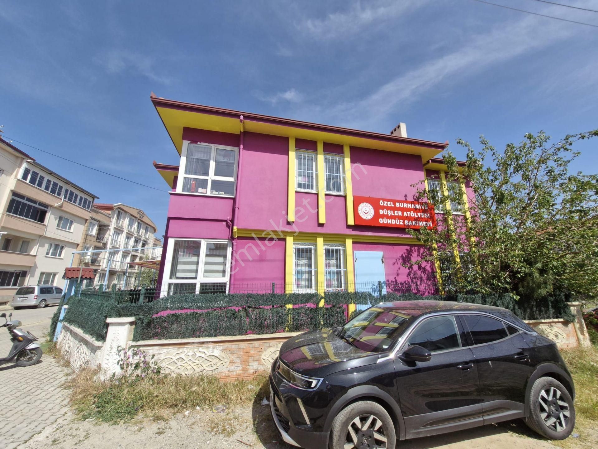 Ön Emlak'tan Burhaniye Merkeze Yakın Komple Bina Olarak Kiralık İş Yeri! - Görsel 2