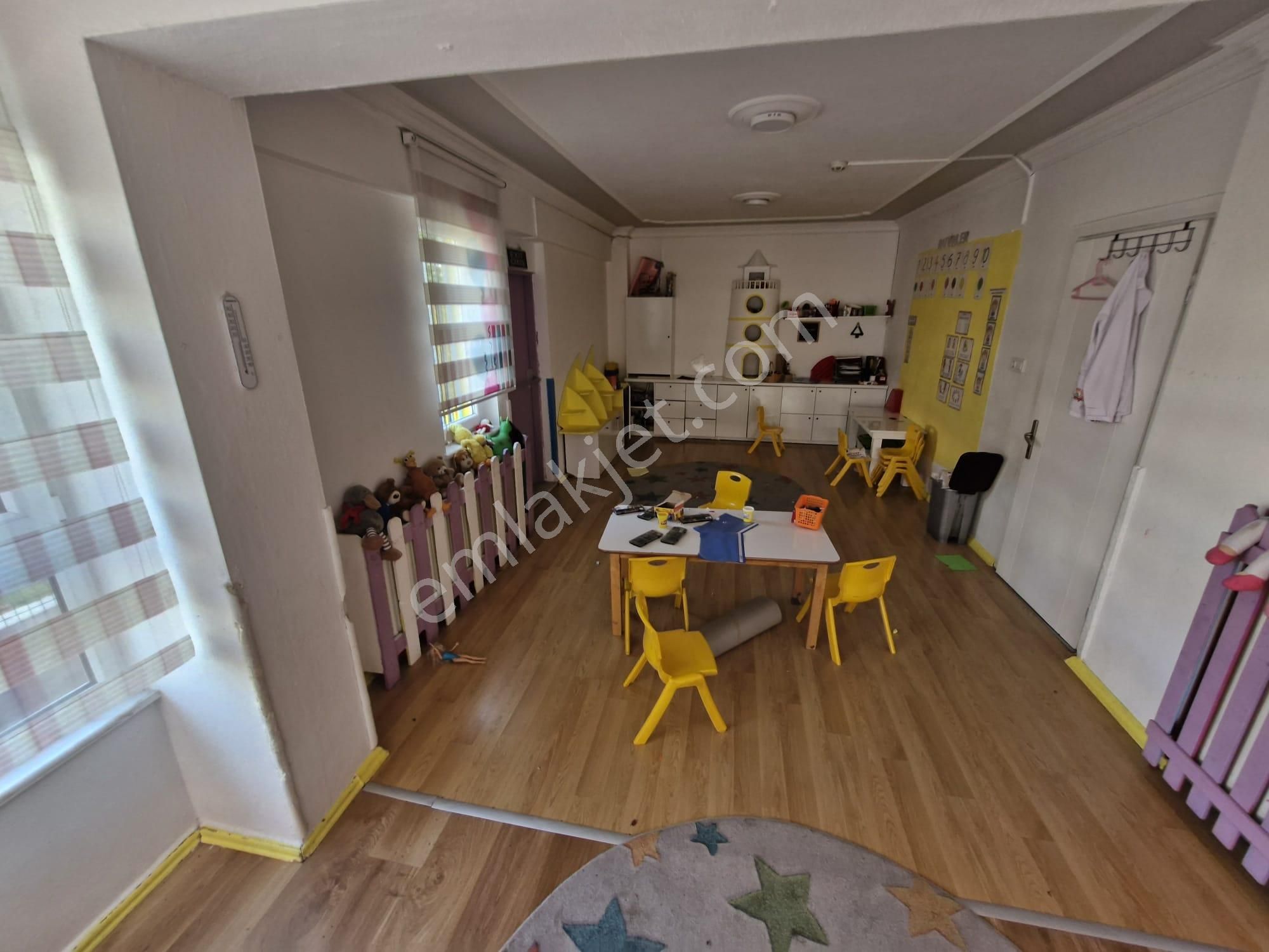 Ön Emlak'tan Burhaniye Merkeze Yakın Komple Bina Olarak Kiralık İş Yeri! - Görsel 10