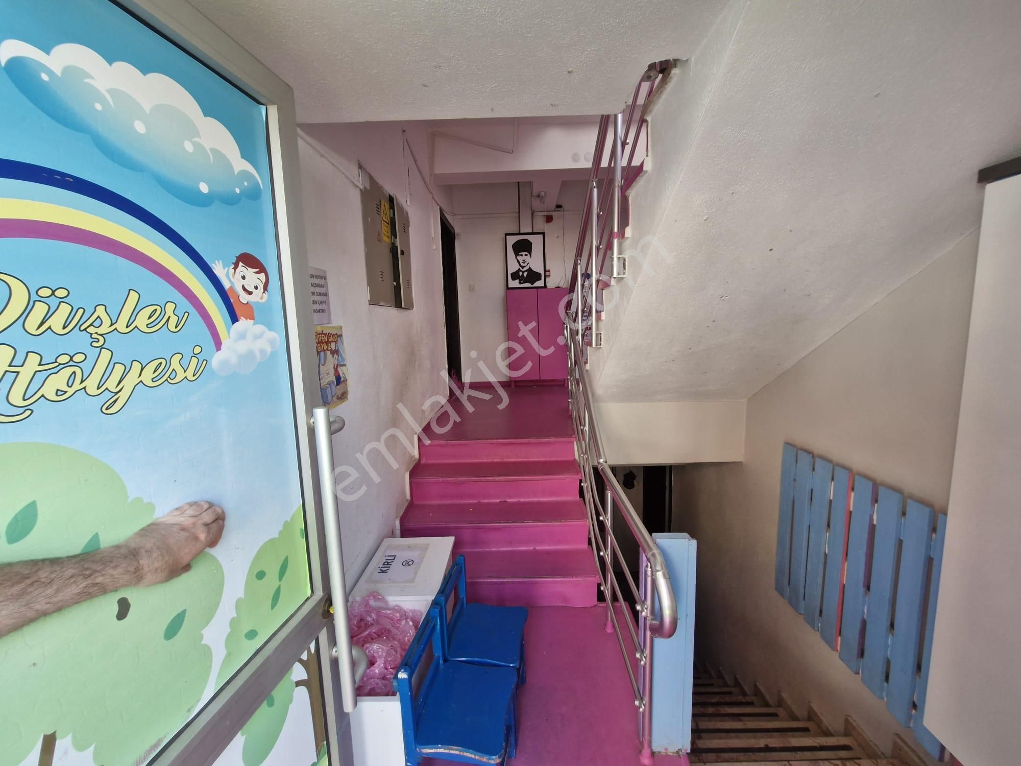 Ön Emlak'tan Burhaniye Merkeze Yakın Komple Bina Olarak Kiralık İş Yeri! - Görsel 14