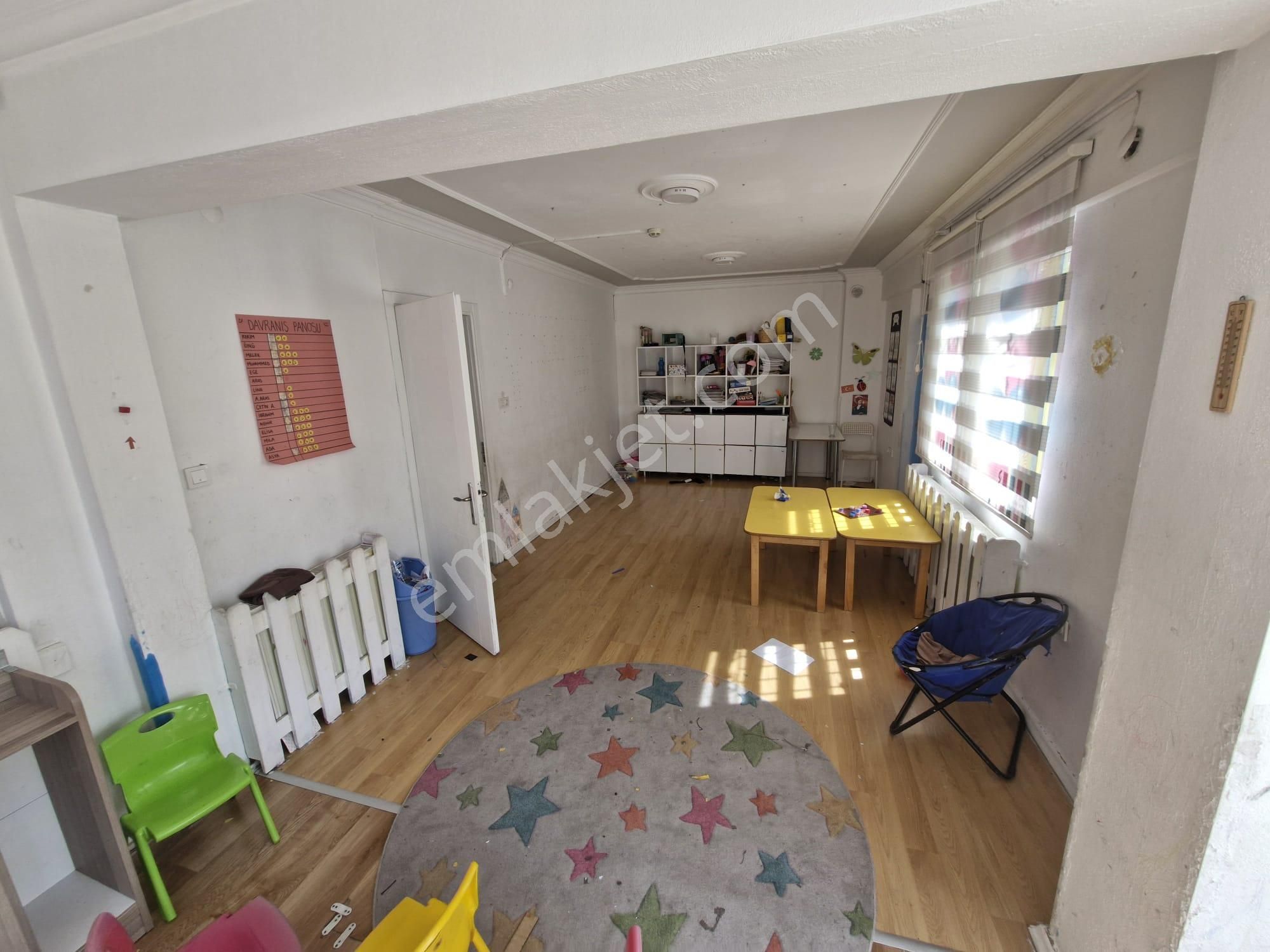 Ön Emlak'tan Burhaniye Merkeze Yakın Komple Bina Olarak Kiralık İş Yeri! - Görsel 9