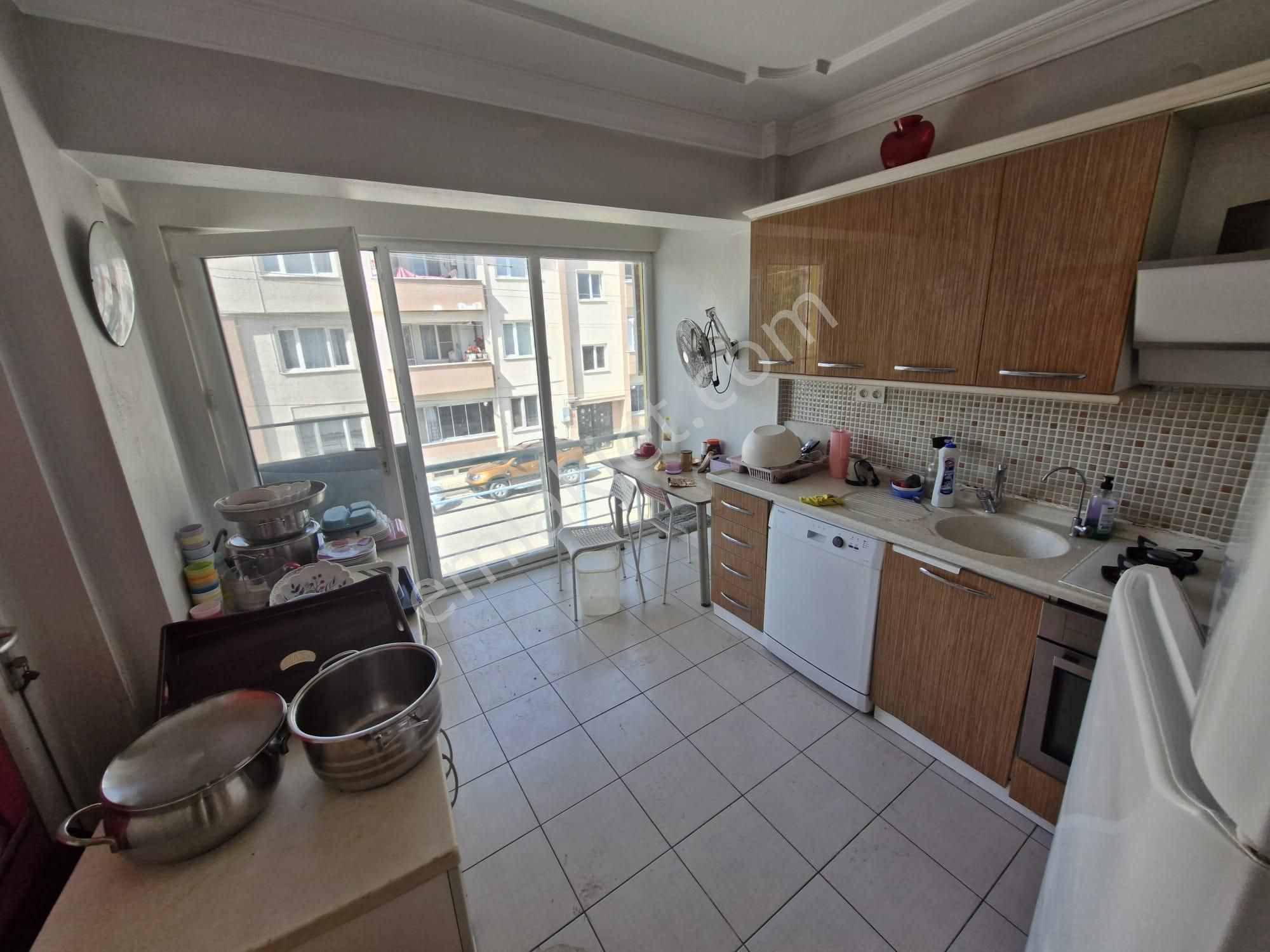 Ön Emlak'tan Burhaniye Merkeze Yakın Komple Bina Olarak Kiralık İş Yeri! - Görsel 11