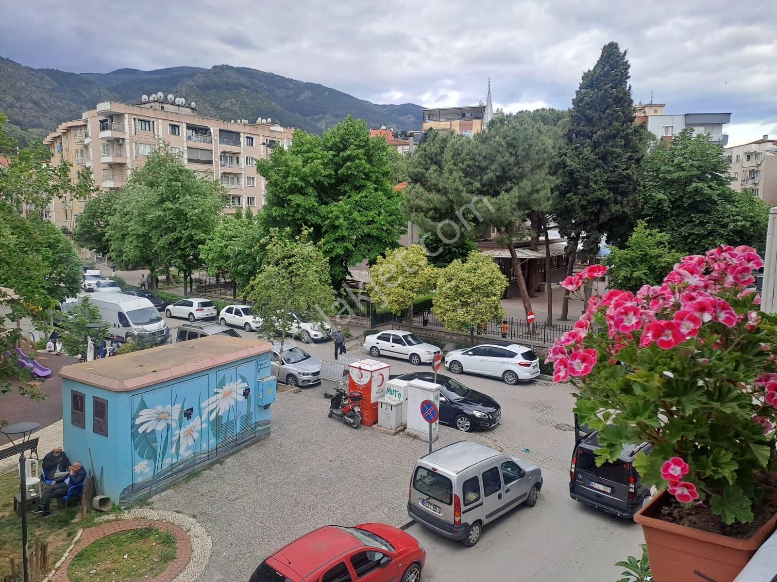 Yeni Cami Mevki Parka Bakıyor Önü Açık Full Öz.satılık Arakat.