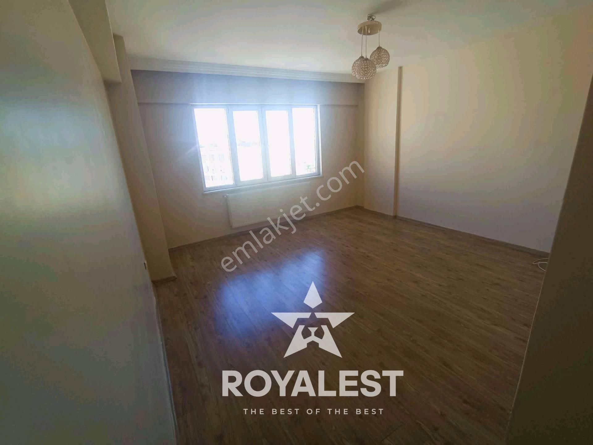 Royalest'ten Karataş'ta Hasarsız Ve Tramvaya Sıfır Bakımlı 2+1