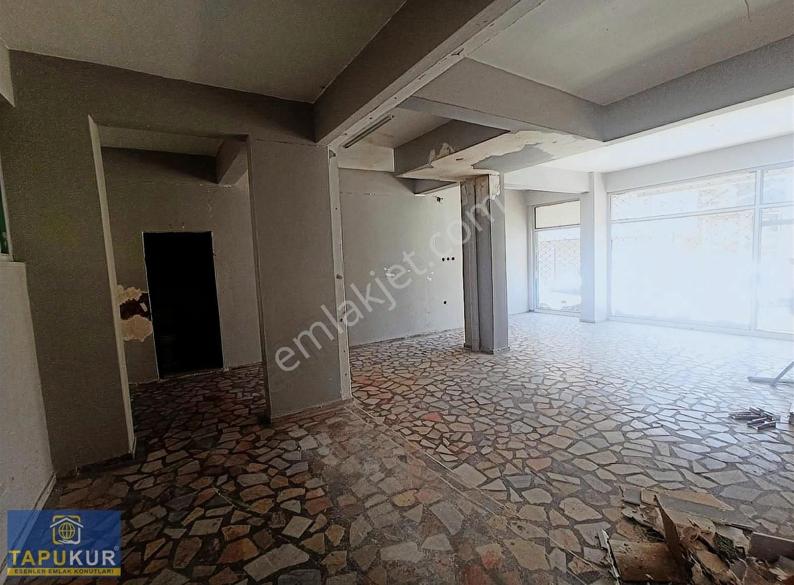 Güngören Ayazma Caddesine Yakın Kiralık Dükkan Tapukur'dan