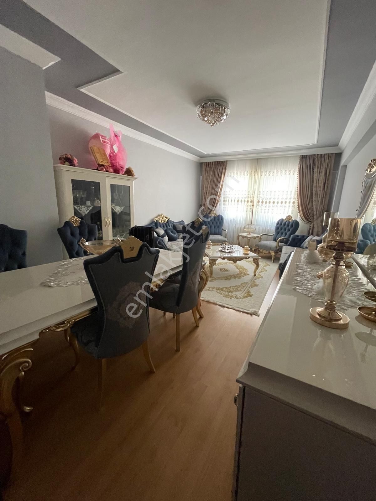 Uyaran 79 Gayrimenkulden Atatürk Mahallesi Emek Sitesi 3+1 Daire