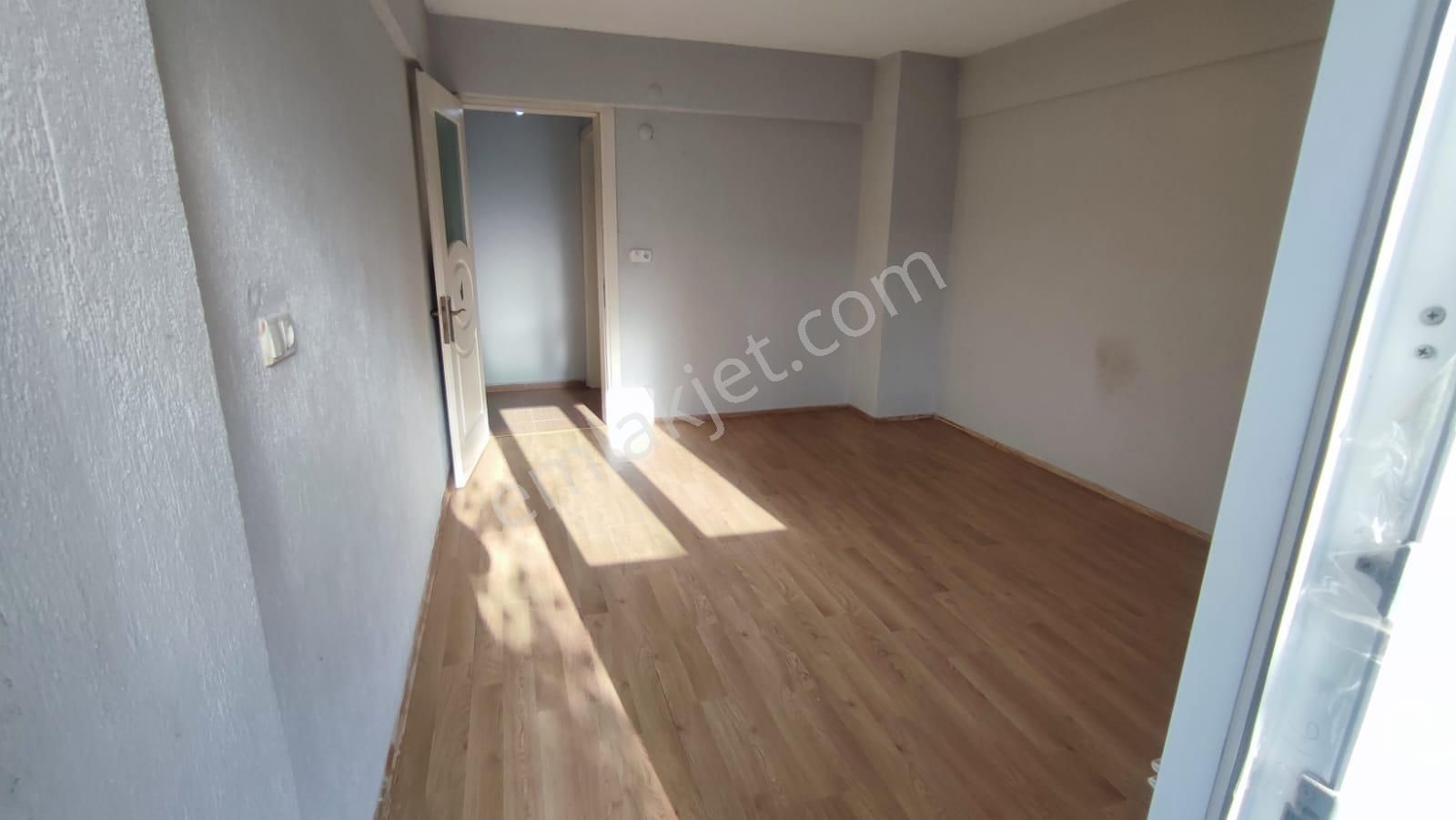 Kuzey Emlaktan Medıgün Civarı Bakımlı Kiralık Daire!!