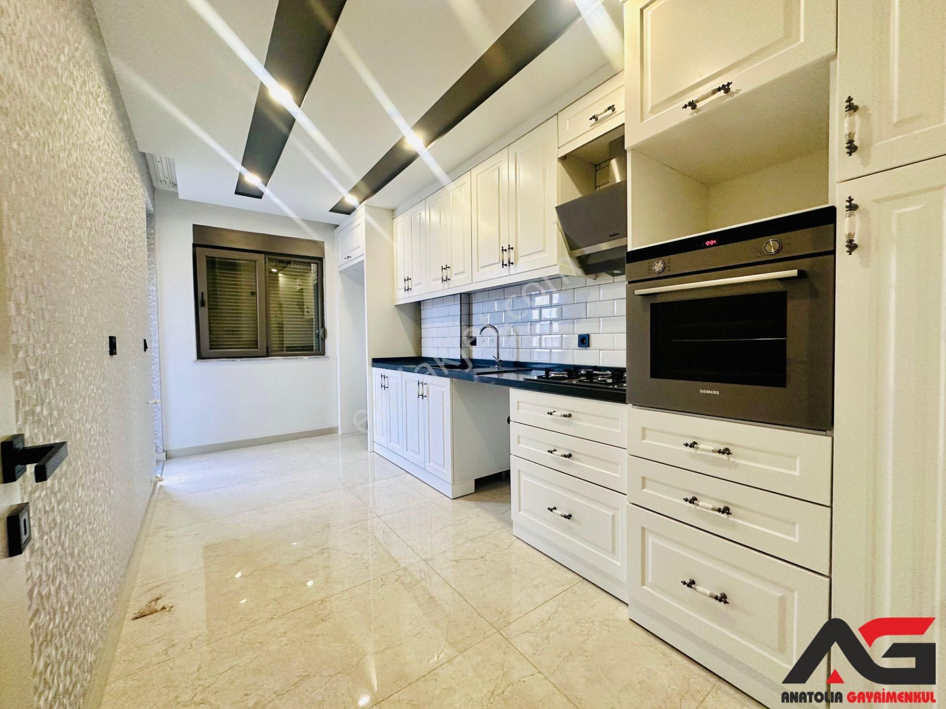 ꧁2+1 90m2 Arakatta Asansörlü Cam Balkonlu Sıfır Lüx Daire꧂