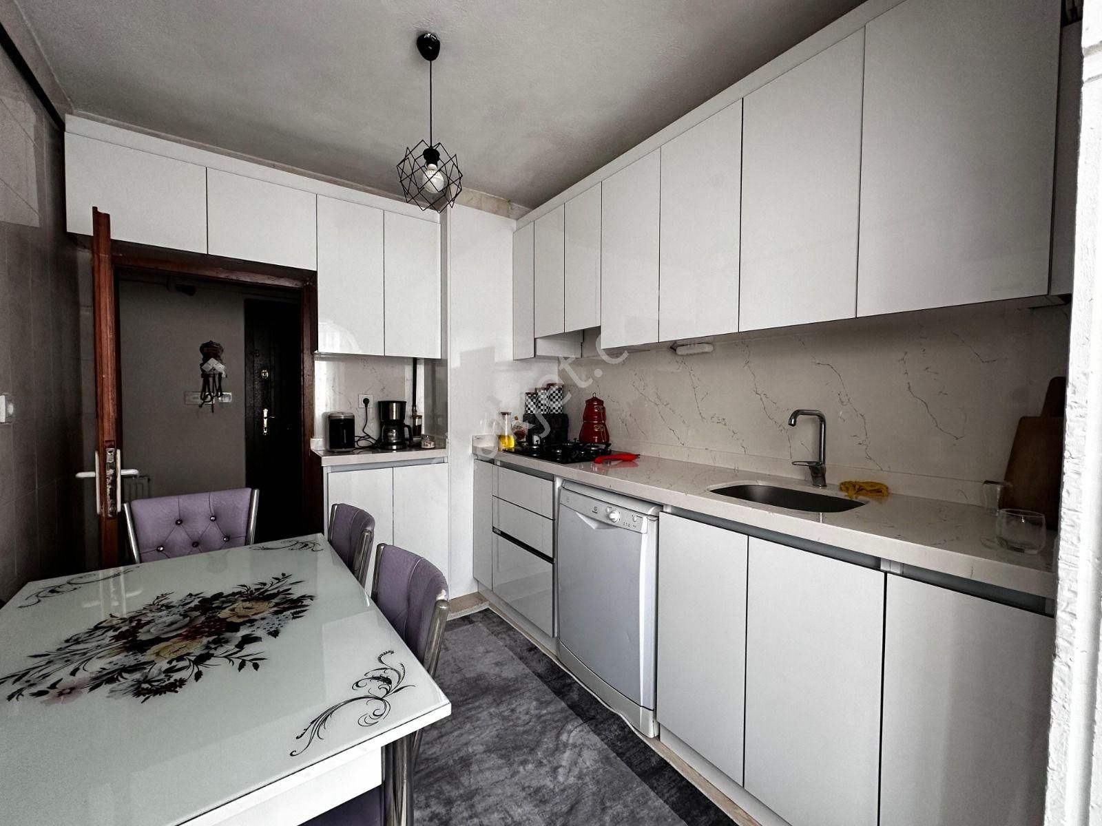 Sincan Pınarbaşı Mah Salon Bağımsız Katta Satılık Daire