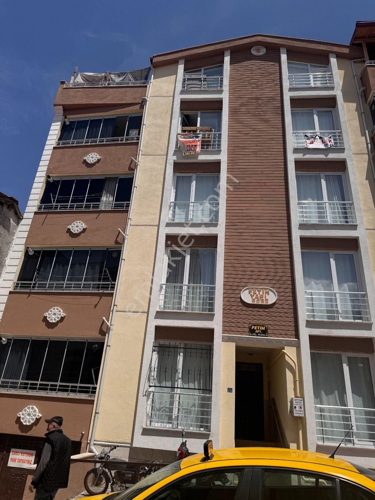 Yolbaşı Cami Yanında 2 Yıllık Binada 5+1 Satılık Dubleks Daire