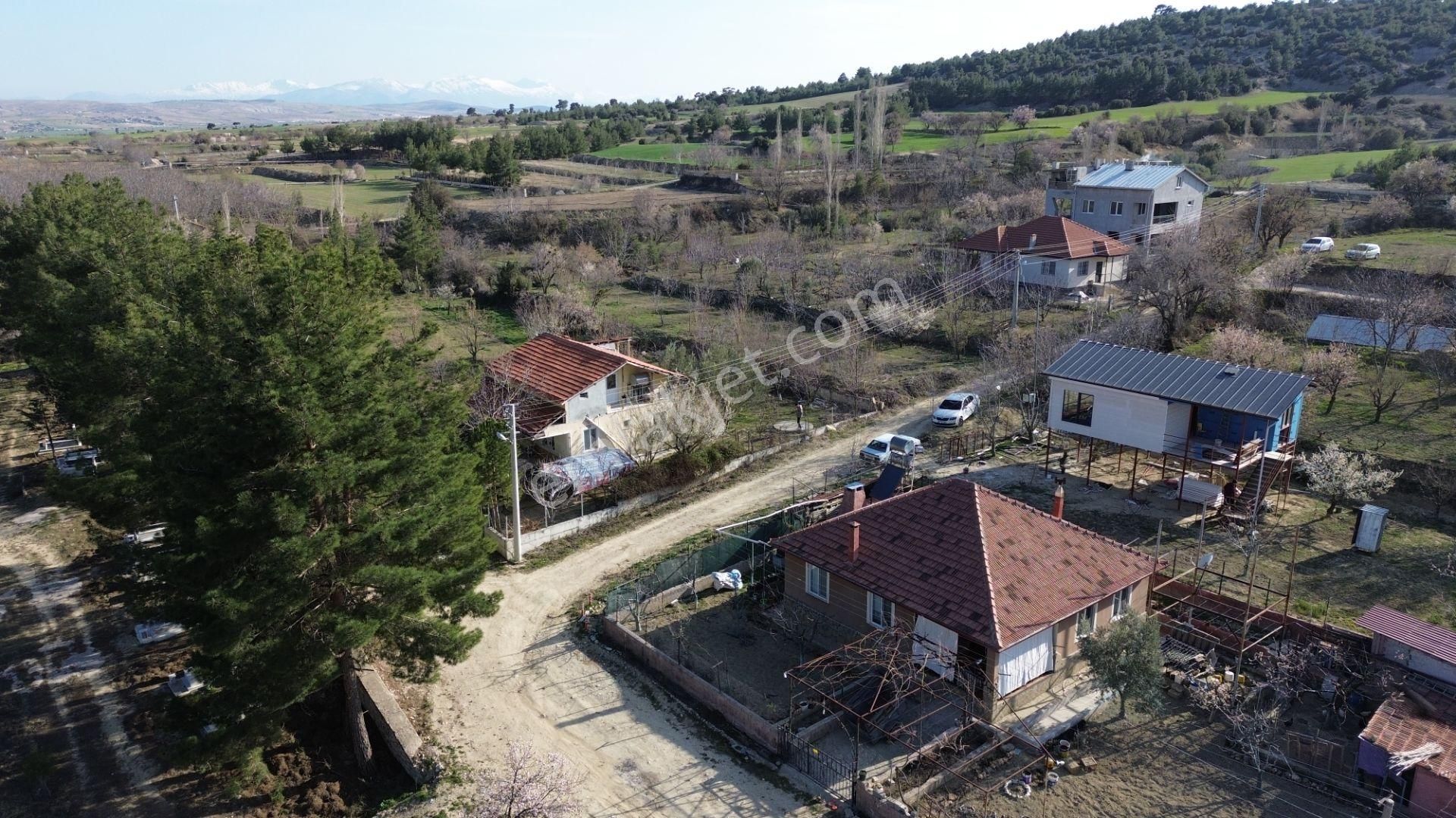 Korkuteli Yeltende Daire Takasına Açık Satılık Müstakil Çatı Katılı Ev Ve 457m2 Arsa - Görsel 12