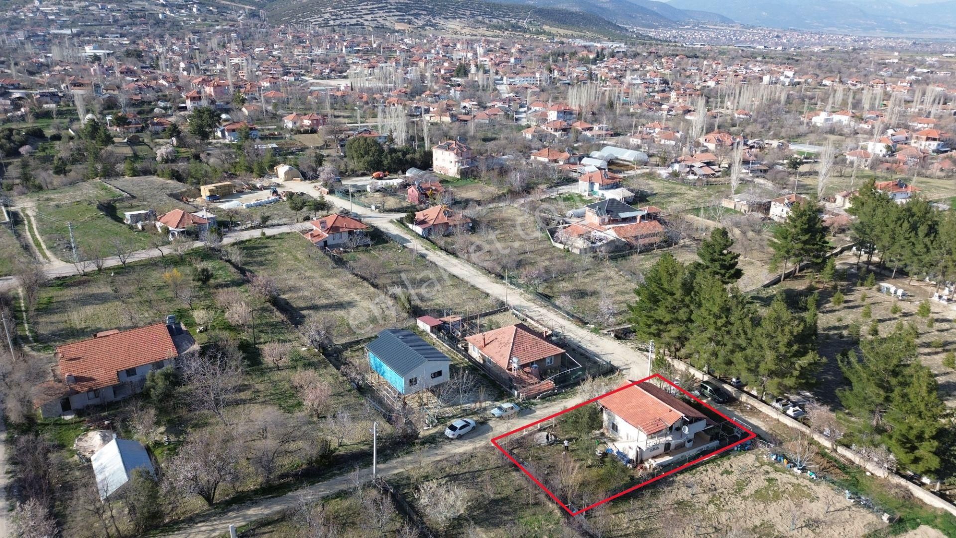 Korkuteli Yeltende Daire Takasına Açık Satılık Müstakil Çatı Katılı Ev Ve 457m2 Arsa - Görsel 10