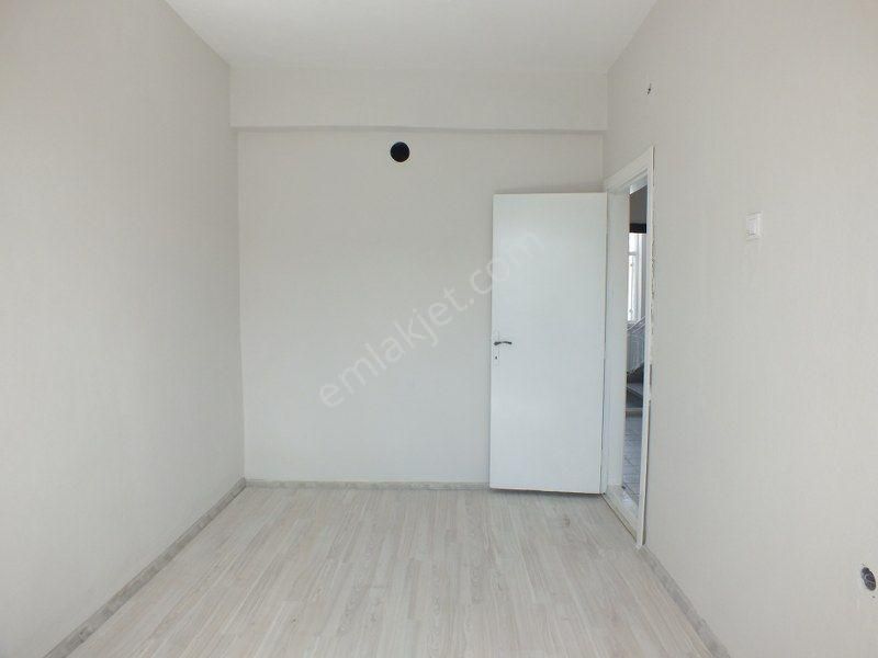 Karaman Çarşı Merkezde 2.kat 74 M2 3+1 Kiralık Büro(ofis)
