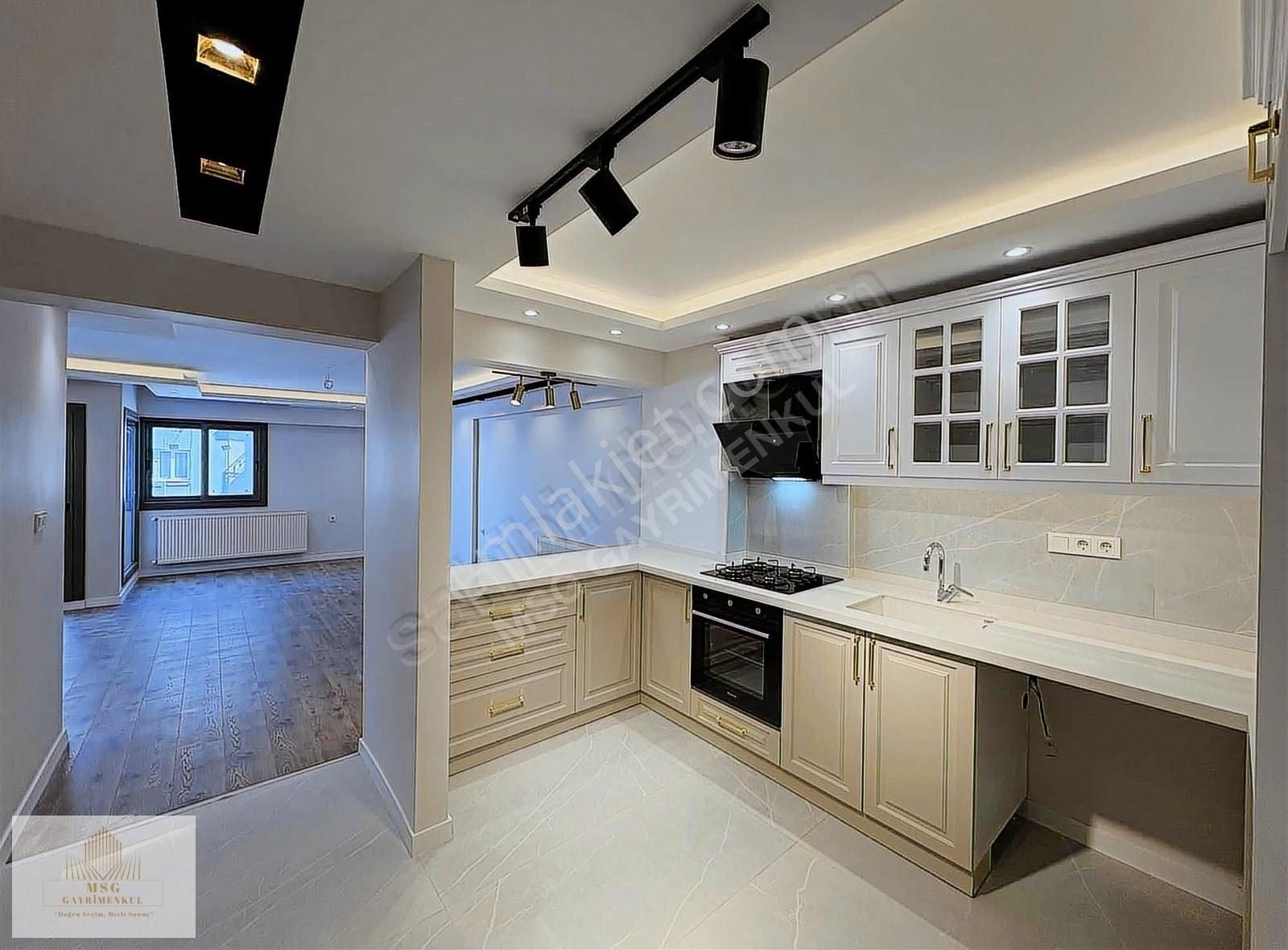 -msg'den Mithatpaşa Caddesi Üzerinde Full Lüks Yapılı 3+1 Daire-